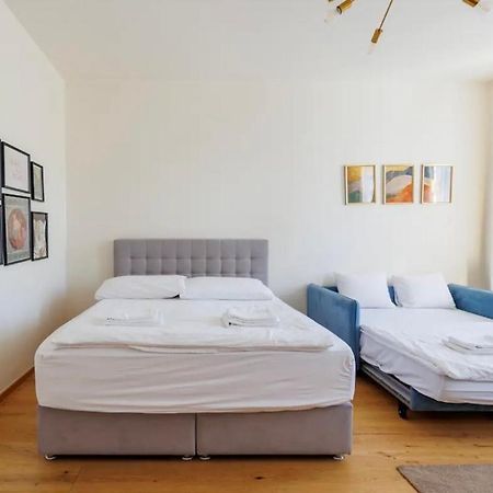 Apartment Near Hauptbahnhof - Kingsize Bed เวียนนา ภายนอก รูปภาพ
