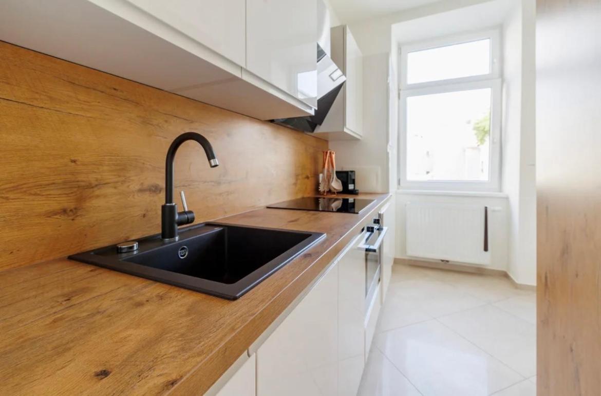 Apartment Near Hauptbahnhof - Kingsize Bed เวียนนา ภายนอก รูปภาพ