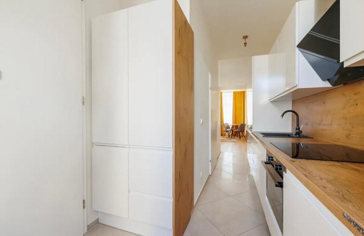 Apartment Near Hauptbahnhof - Kingsize Bed เวียนนา ภายนอก รูปภาพ