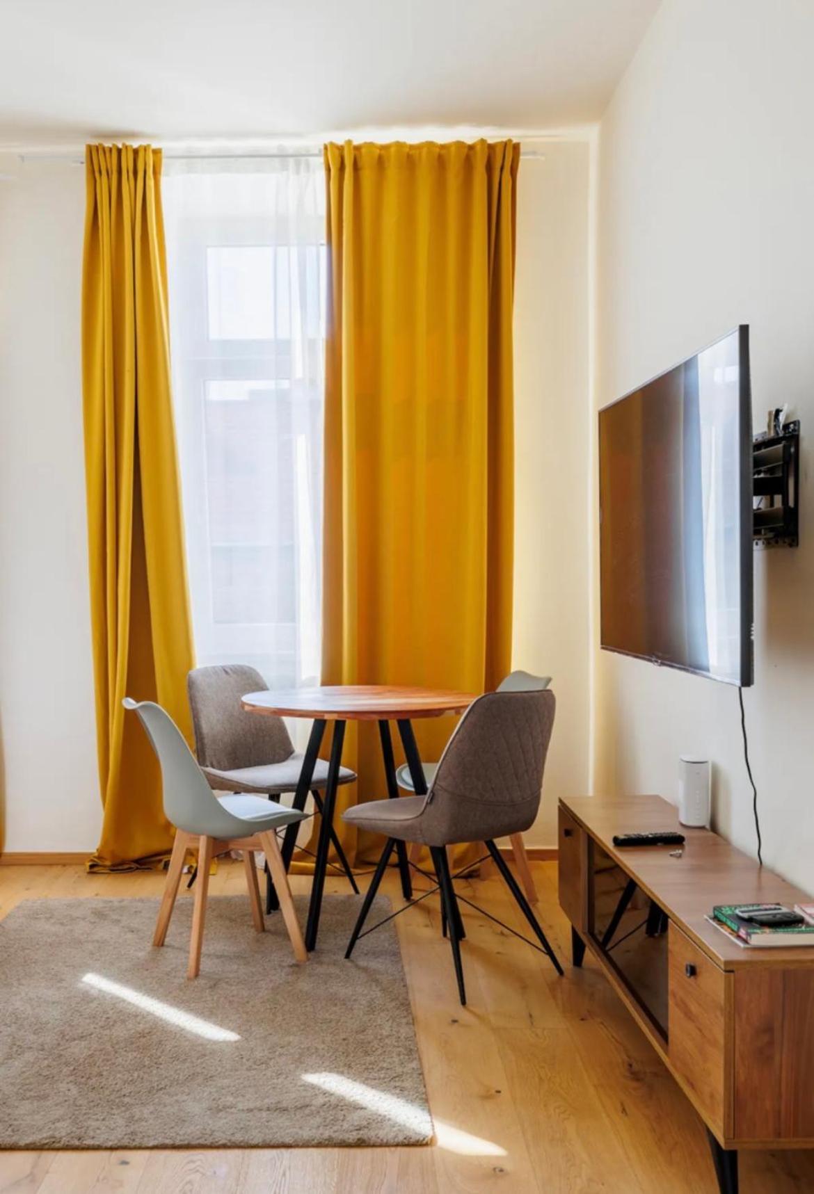 Apartment Near Hauptbahnhof - Kingsize Bed เวียนนา ภายนอก รูปภาพ